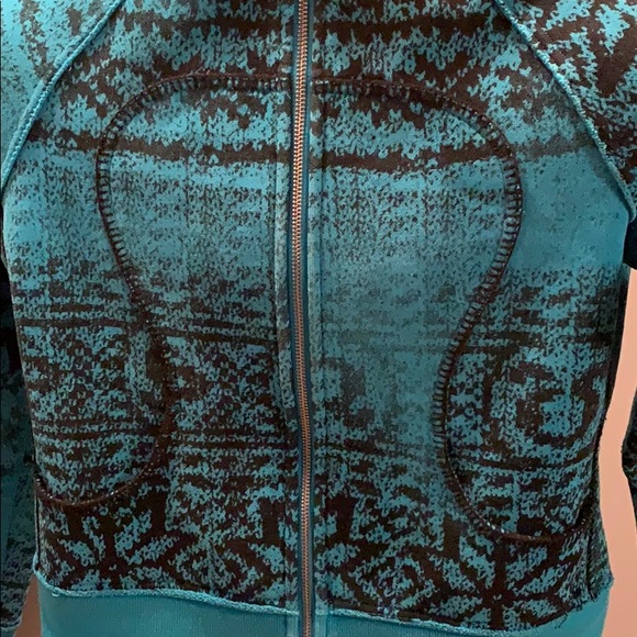 Special Edition Lulu lemon scuba hoodie - Picture 2 of 10